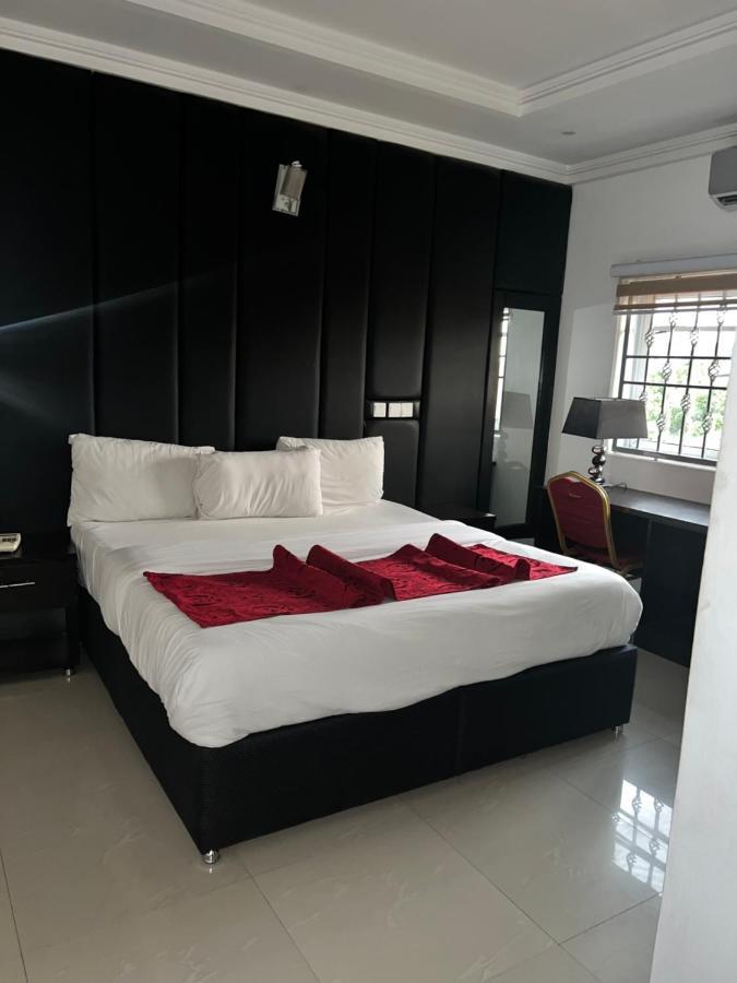 Grand Palazzo Hotel Gwarimpa Abuja Exterior foto