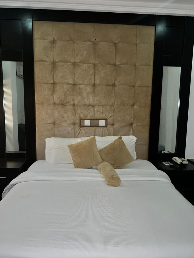 Grand Palazzo Hotel Gwarimpa Abuja Exterior foto